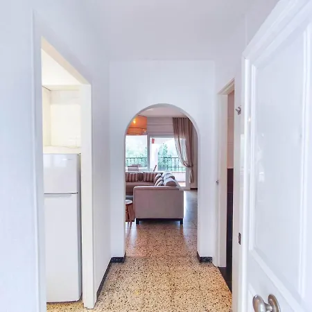 Marie, 8 Pers, Zone, Private Holiday home Vilobi D'onyar