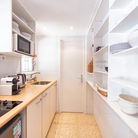 Marie, 8 Pers, Zone, Private Holiday home Vilobi D'onyar