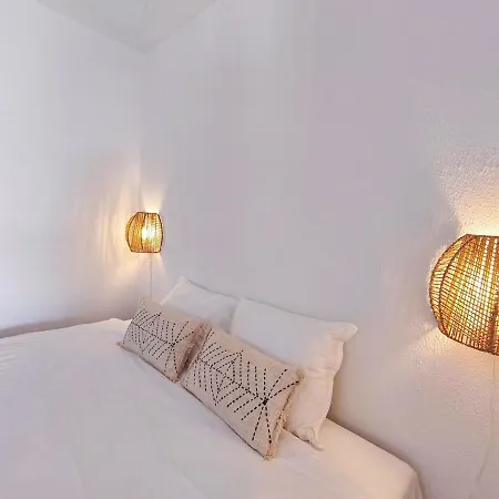 Marie, 8 Pers, Zone, Private Vilobi D'onyar