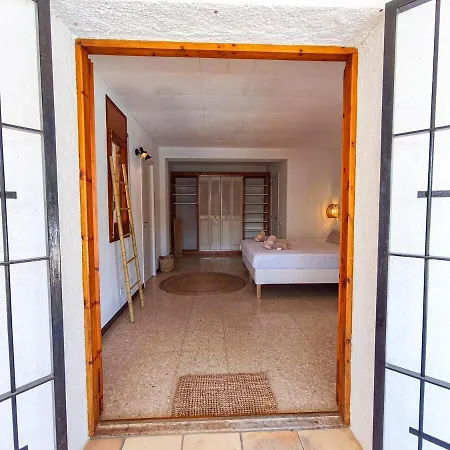 Marie, 8 Pers, Zone, Private Holiday home Vilobi D'onyar