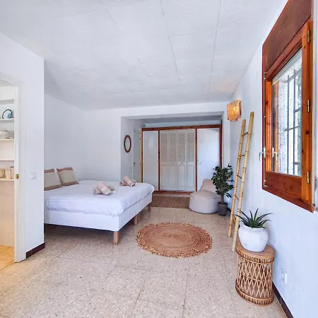 Holiday home Marie, 8 Pers, Zone, Private Vilobi D'onyar
