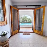 Holiday home Marie, 8 Pers, Zone, Private Vilobi D'onyar