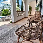 Marie, 8 Pers, Zone, Private * Vilobi D'onyar