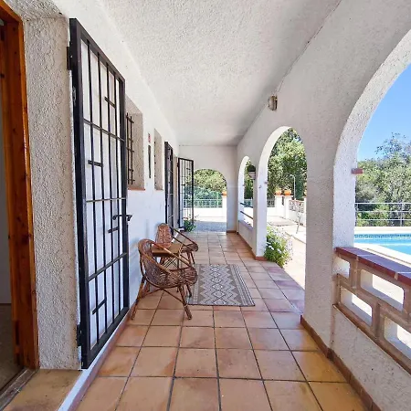 Casa de Férias Marie, 8 Pers, Zone, Private Vilobi D'onyar